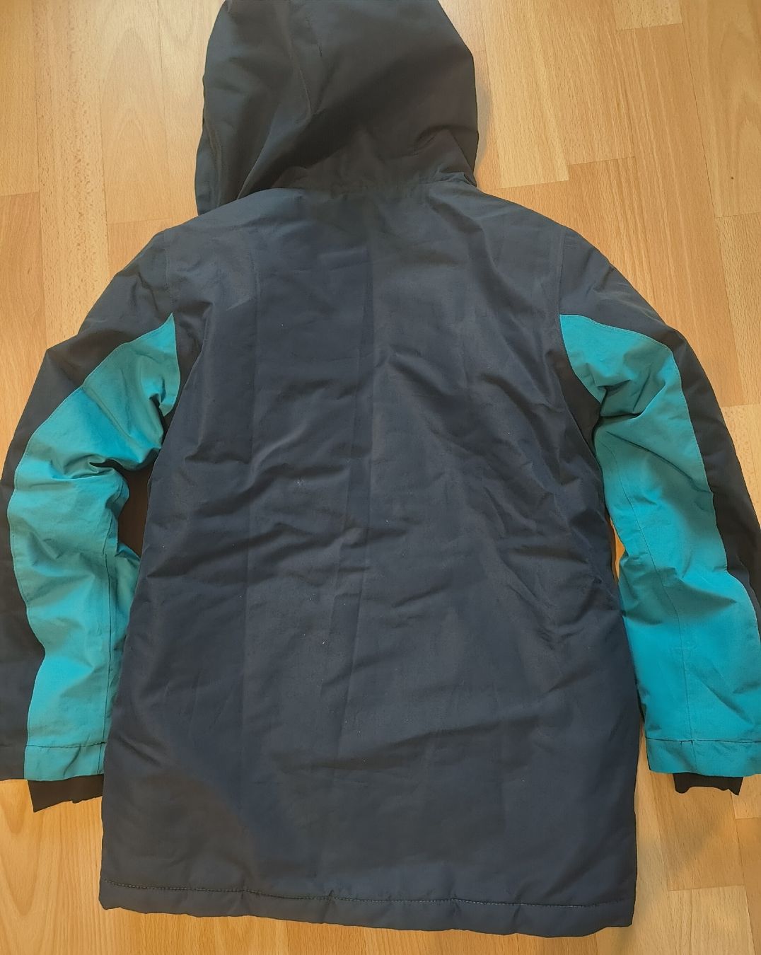 Lotti & Set di vestiti: Winterset gr. 134/140 (10A) – Usato da Basel venduto da 30diana 7
