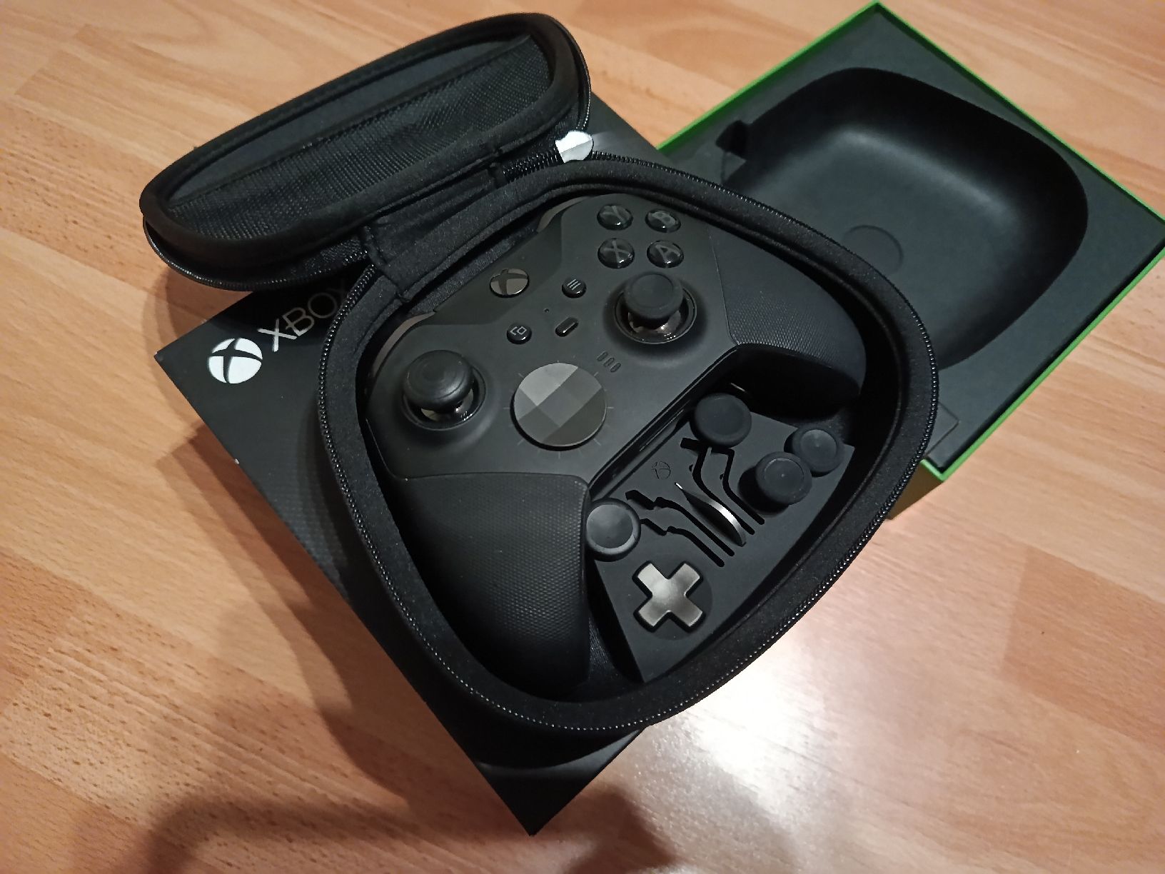 Controller: XBOX ELITE SERIES 2 – Difettoso da Unterlunkhofen venduto da kha_wr95 1