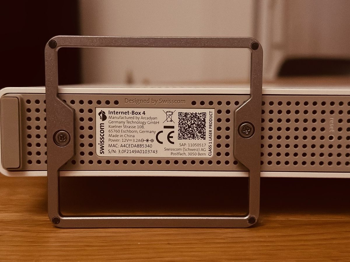 Swisscom Modem & Router: Swisscom Internet-Box 4 – Usato da Bern venduto da sim_29lq 3