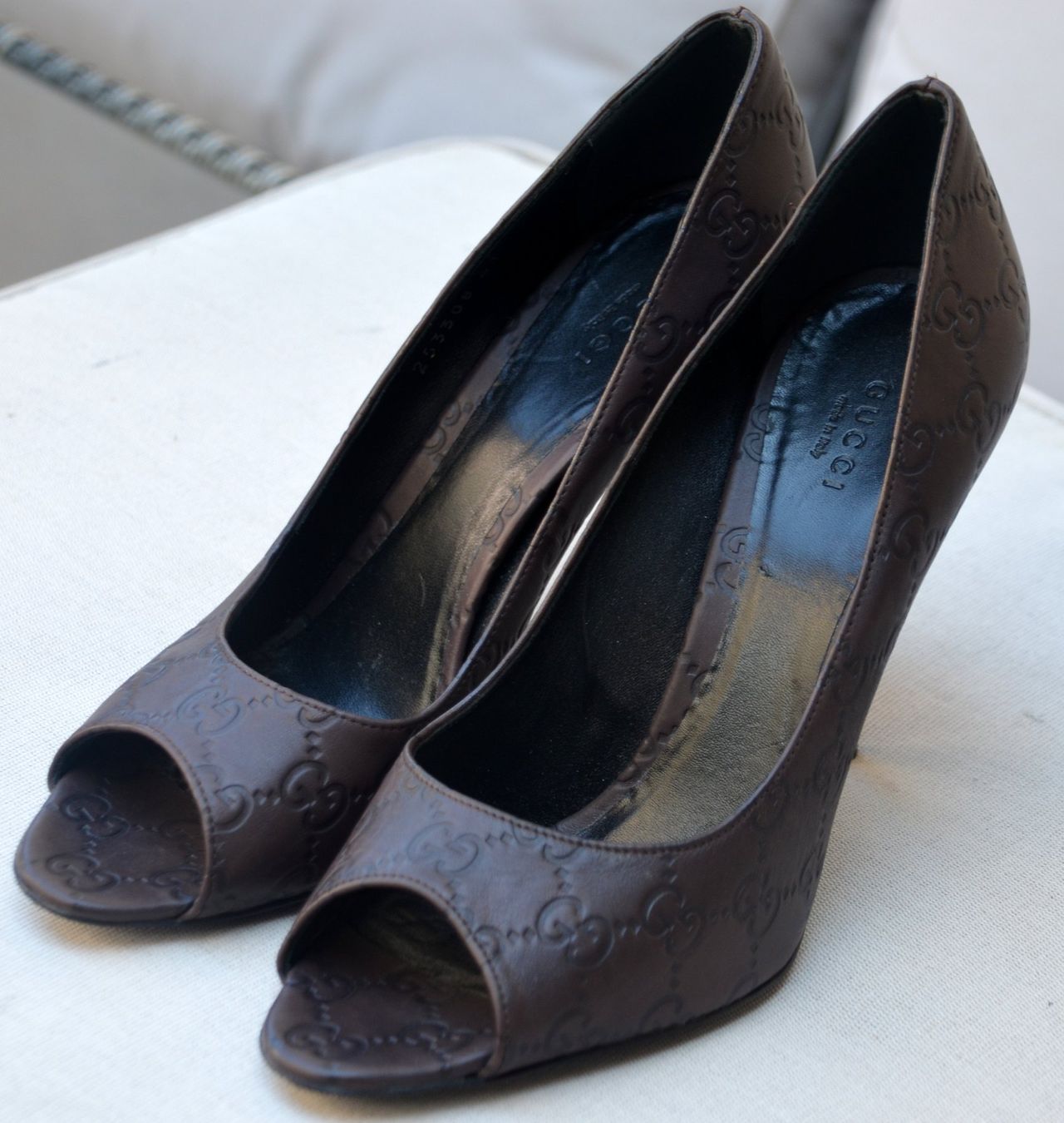 Gucci Scarpe da donna: Gucci Pumps .41 – Usato da Collonges venduto da Auganien 2