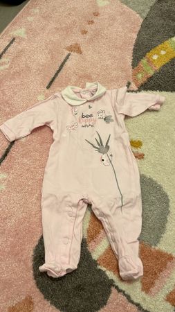 Tutina neonata rosa con decorazione ape, taglia 62