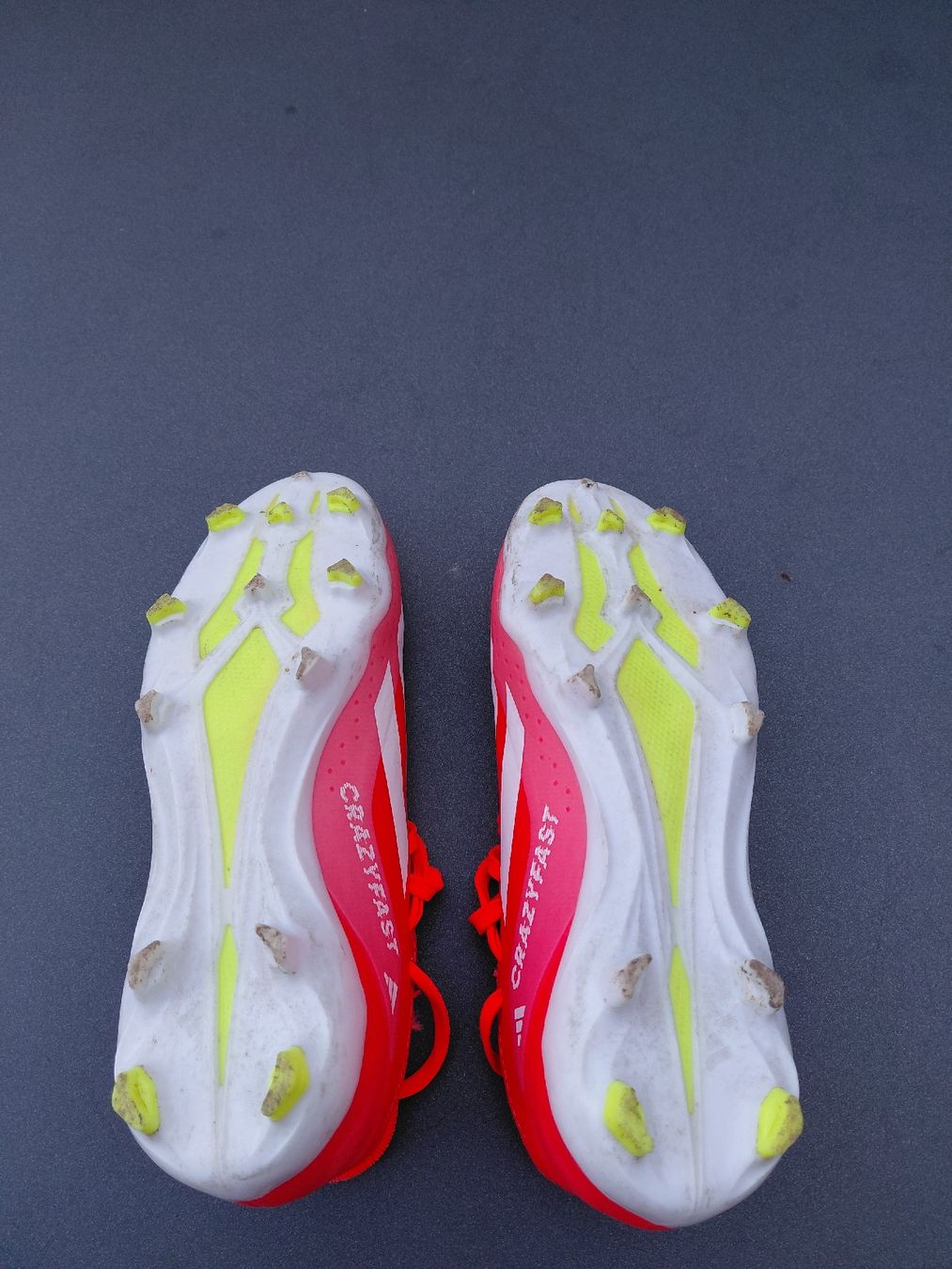 Adidas Scarpe per ragazzi: Adidas Kinderfussballschuhe Gr. 34 – Usato da Oberuzwil venduto da adrian.ryffel 1