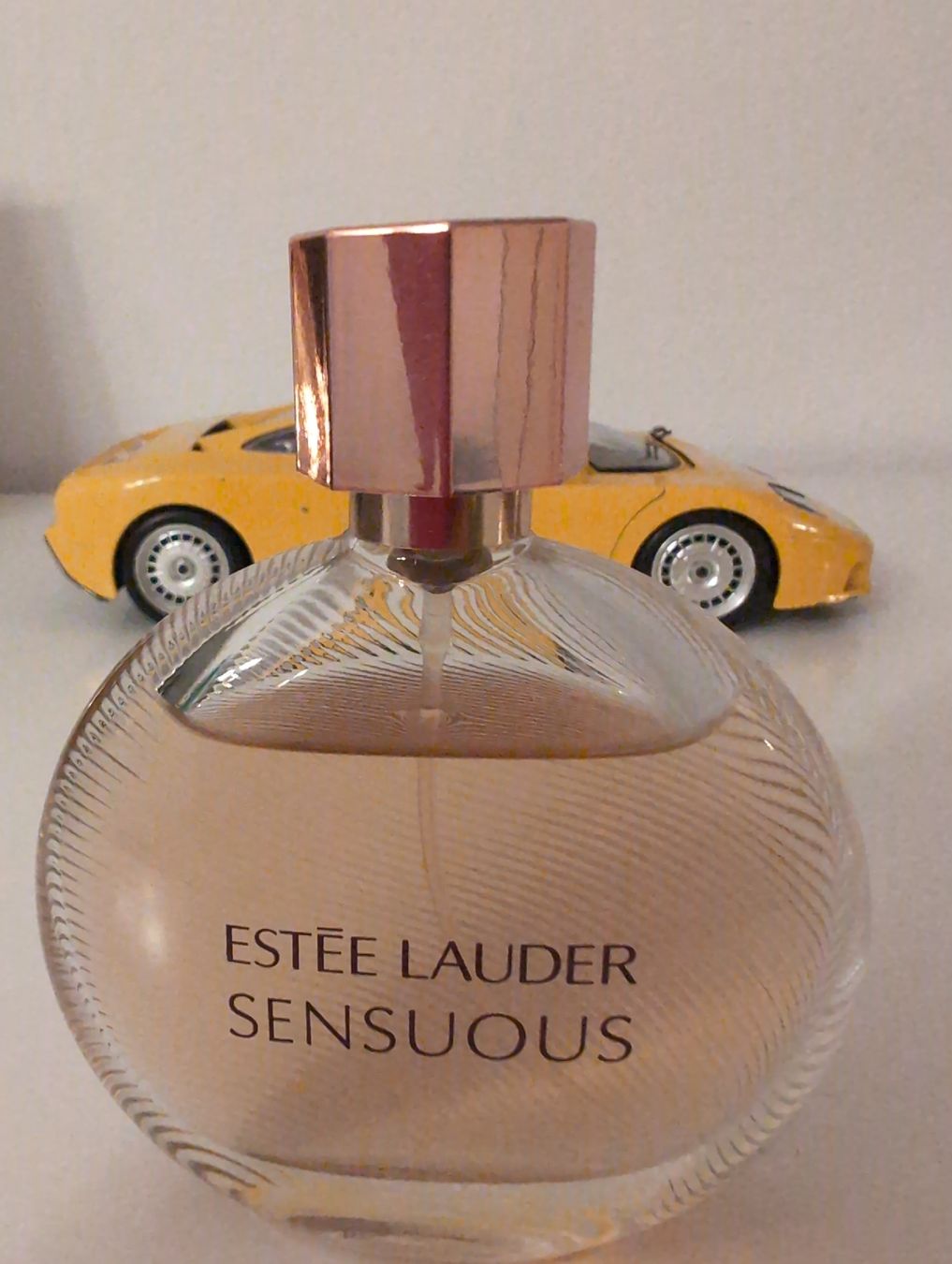 Estée Lauder Profumi & Eau de Toilette: Estee Lauder Sensuous Eau de Parfum gebraucht 50ml – Usato da Bern venduto da bernnn36