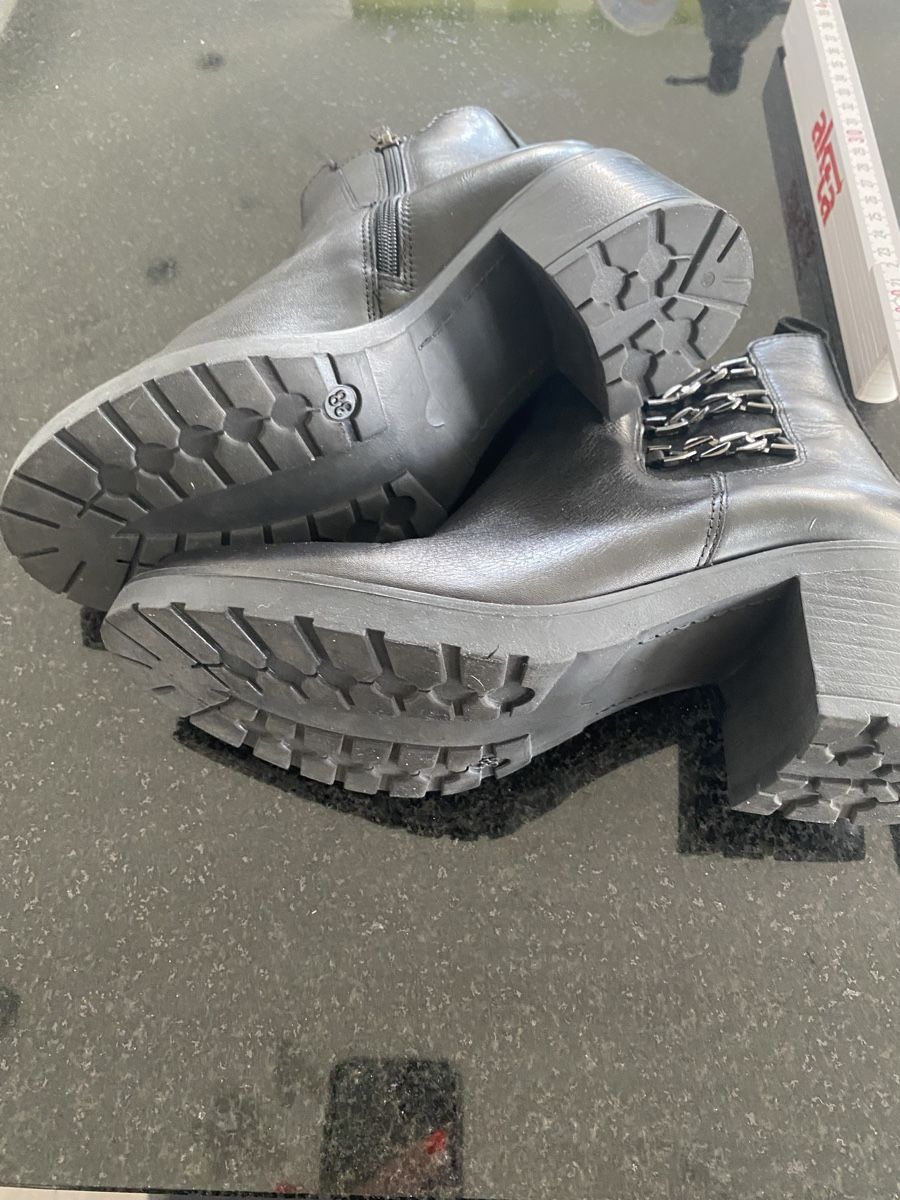 Scarpe da donna: Stiefeletten – Usato da Hagendorn venduto da Shira026 3