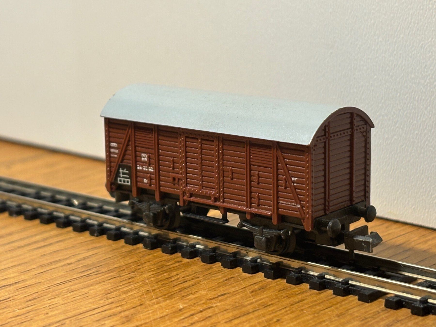 Modellini di ferrovie: *e1334: Güterwagen (Spur N)  -  #1 – Nuovo (secondo la descrizione) da Birsfelden venduto da Birs_25