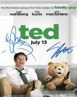 TED (CAST) handsigniertes Grossfoto (20 x 25 cm) mit COA