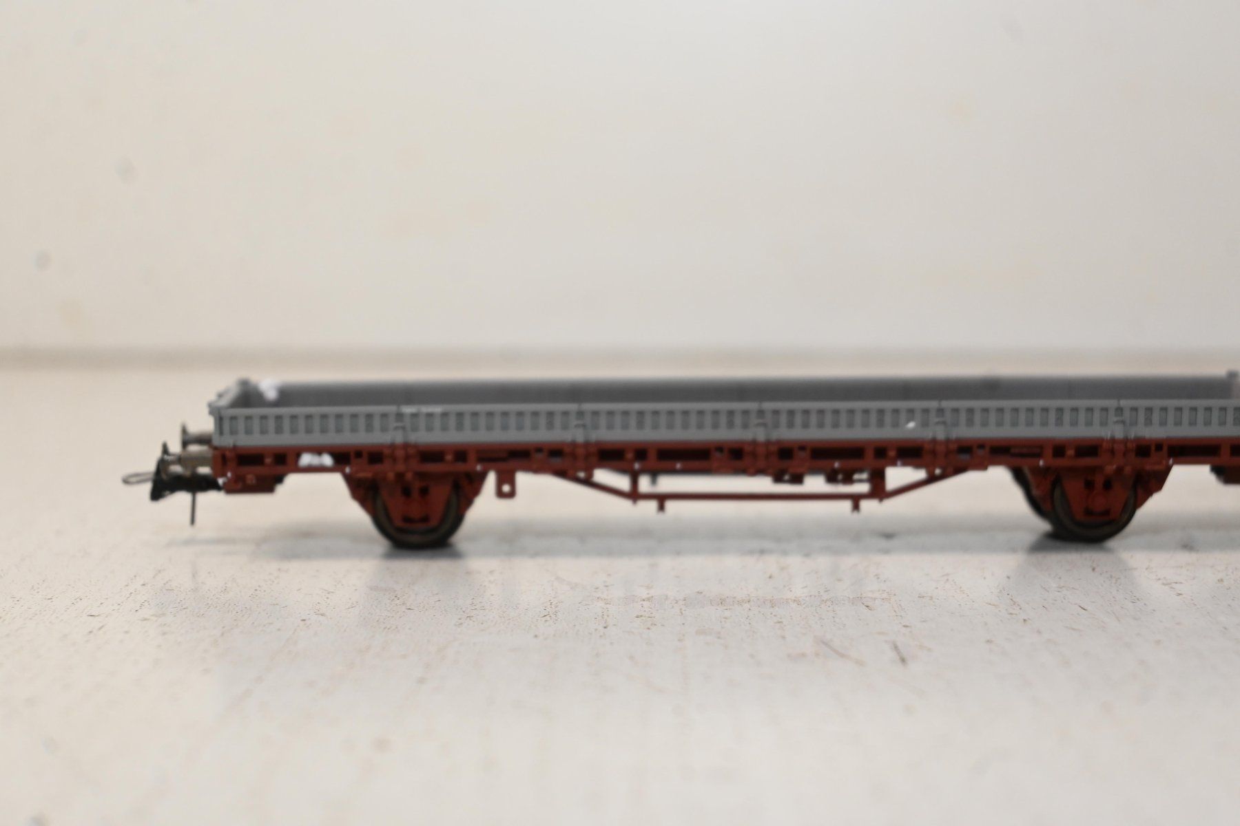 Roco Modellini di ferrovie: Flachwagen Roco HO/AC – Usato da Laupen ZH venduto da Zmoewe 1
