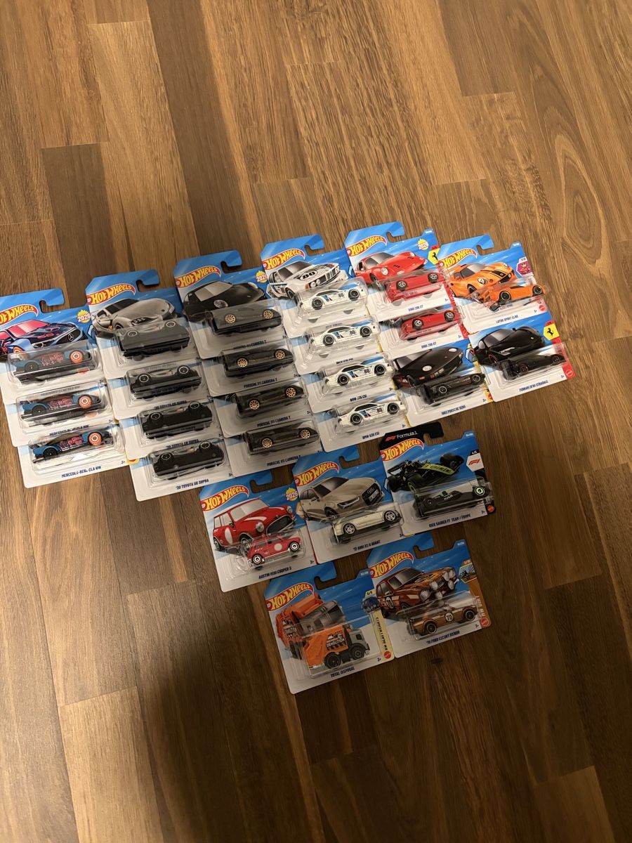 Hot Wheels Modellini d'auto: Hot Wheels Case H 25 Stück – Nuovo e nell'imballaggio originale da Freidorf TG venduto da P.Saui 6