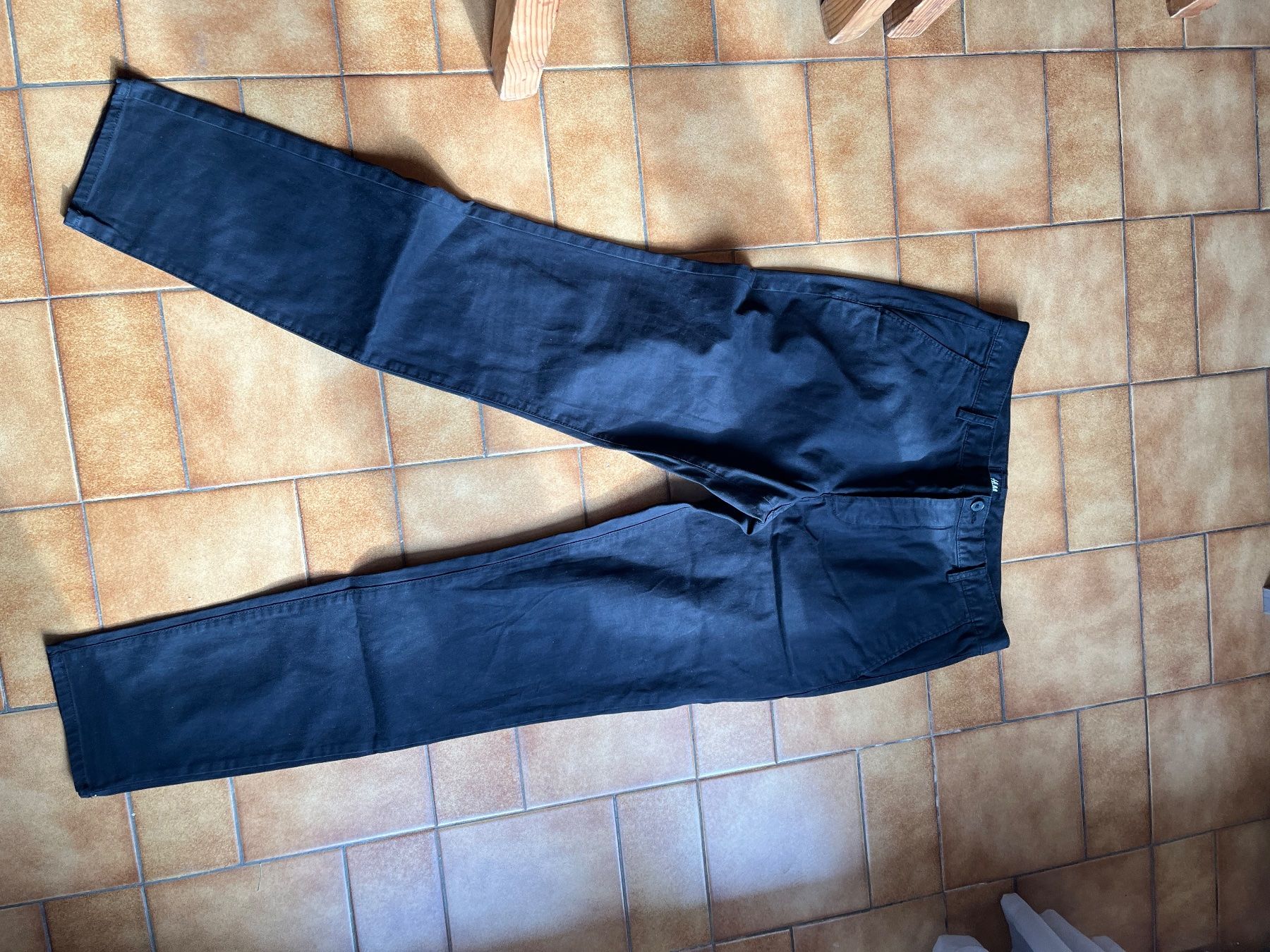 Hosen: Lot 2 pantalons Taille 48 Doryan – Gebraucht aus Veyrier von kimedovapa