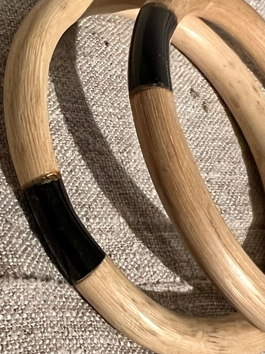 Bracciali & Braccialetti: Paire de bracelets joncs, bambou et corail noir – Usato da Genève venduto da DELIRBEADS 2