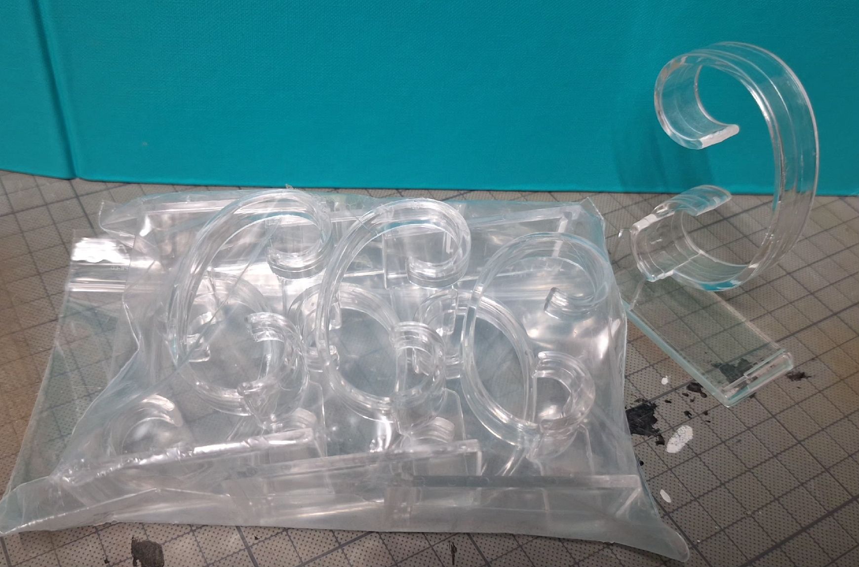 Sonstiges Uhren Zubehör: 6 Set Uhrenständer Acryl – Neu und originalverpackt aus Brugg AG von bacbac5757 3