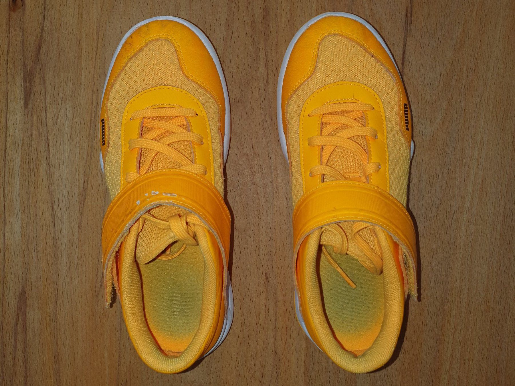 Puma Schuhe für Jungen: Hallenschuhe v. Puma, Gr. 35 – Gebraucht aus Bilten von pelanov 4