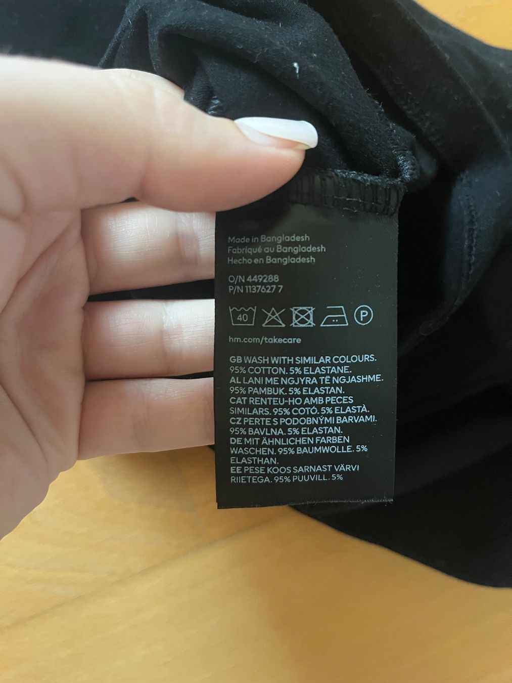 H&M Top: Basic Top schwarz - H&M (L) – Nuovo (secondo la descrizione) da Wallenried venduto da nfe_2xn6 2