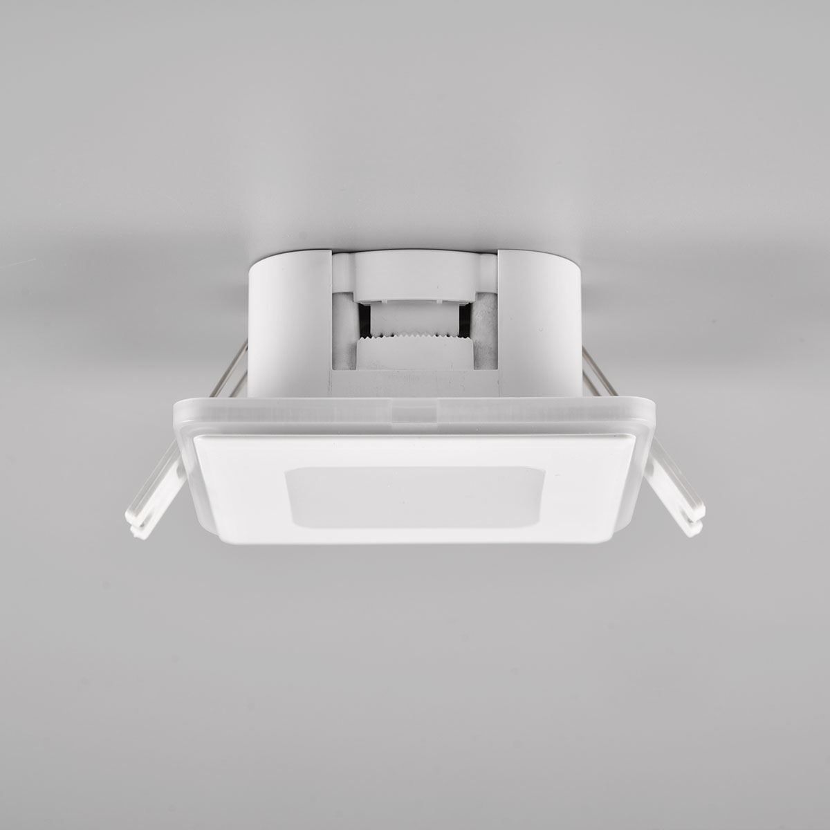 Lampade: LED Einbauleuchte, IP44, 8 cm x 8 cm – Nuovo (secondo la descrizione) da Kreuzlingen venduto da Smart-Light 4