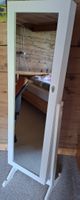 Schmuckschrank mit Spiegel