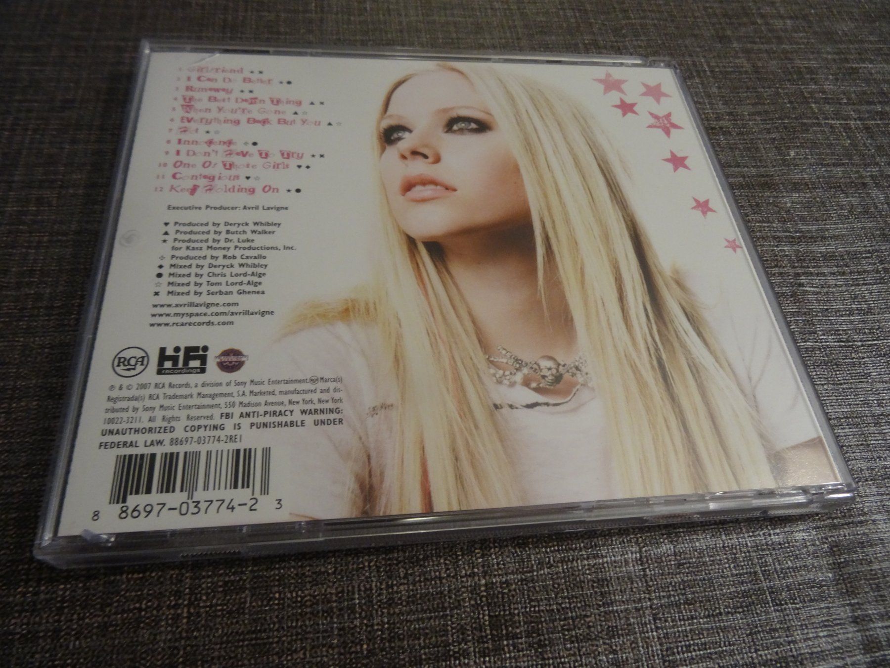 CDs: Avril Lavigne - The Best Damn Thing - CD – Gebraucht aus Olten von Disc-Ausverkauf 1