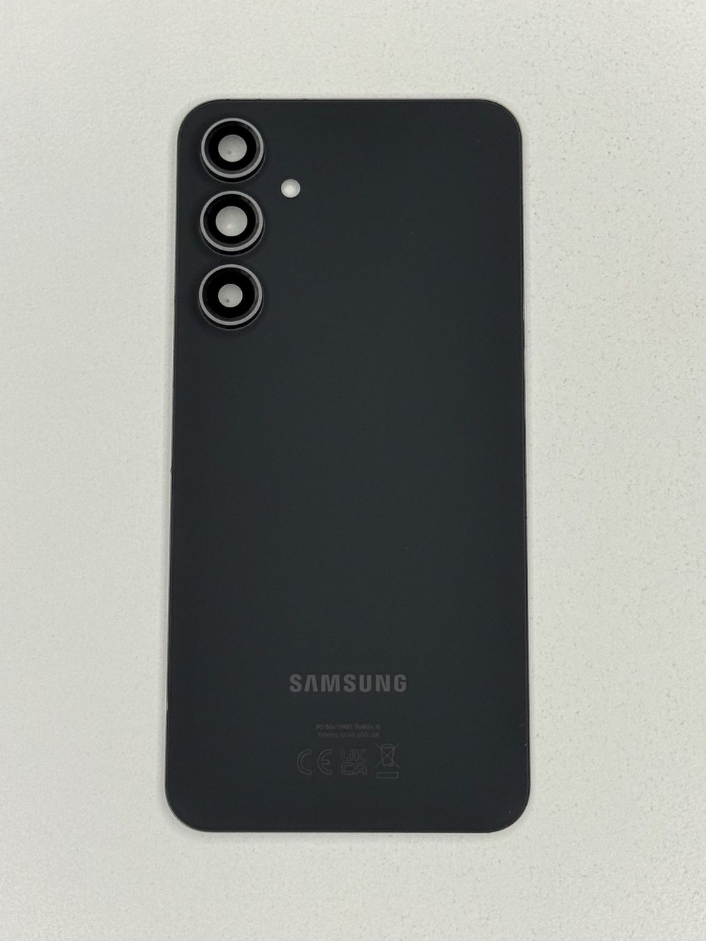 Samsung Telefoni cellulari / Smartphones: Vitre arrière Originale Samsung S24 Fe Graphite Galaxy – Usato da Zug venduto da ElPhone