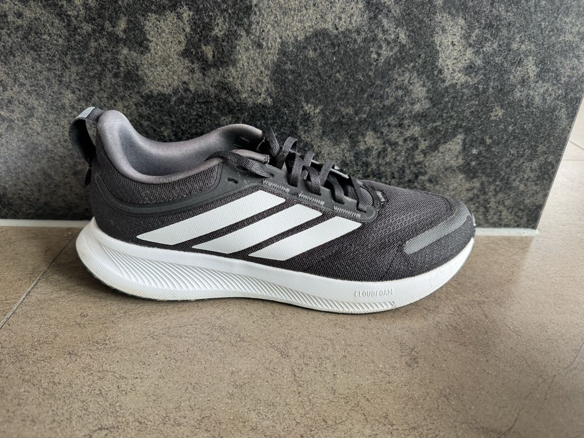 Adidas Herrenschuhe: Adidas Cloudfoam – Neu (gemäss Beschreibung) aus Corpataux von seniz