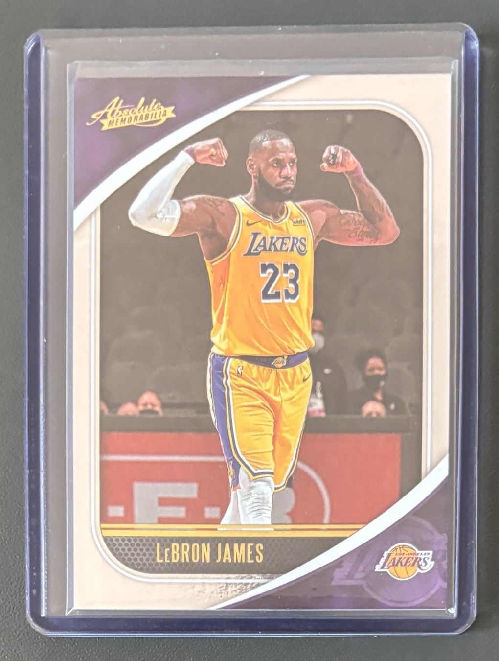 Nba Carte collezionabili: NBA Lebron James 2020-21 Absolute Gold Foil Parallel Card – Nuovo (secondo la descrizione) da Muri b. Bern venduto da winningloser