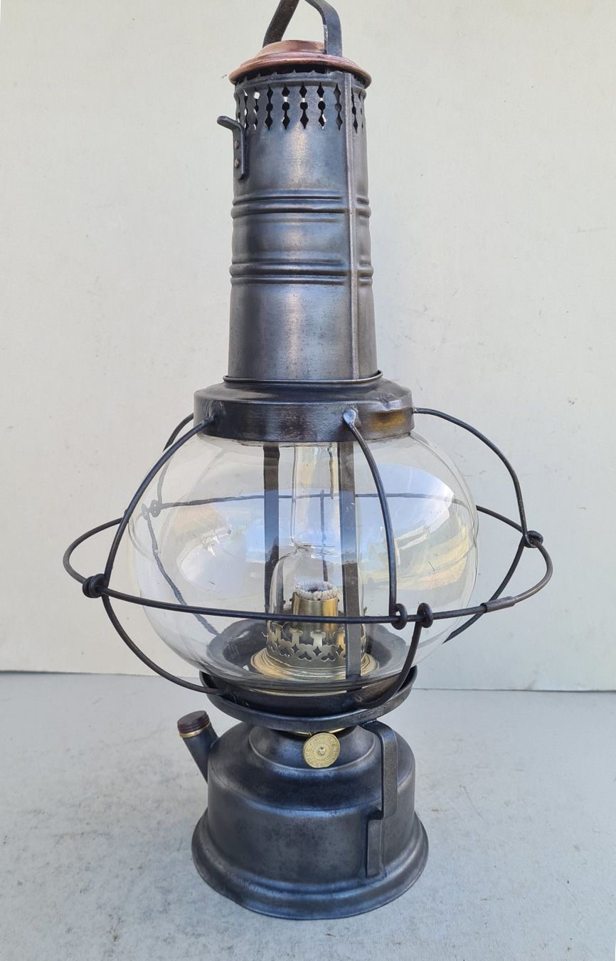 Lampen & Licht: Alte Petroleum Stall-Laterne Sturmlaterne – Gebraucht aus Frasnacht von Carawill 4