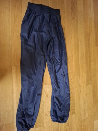 Regenhose dunkelblau Grösse 131-140 guter Zustand gebraucht