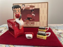 Betty Boop Coca-Cola Mini Tee-Set mit Originalverpackung
