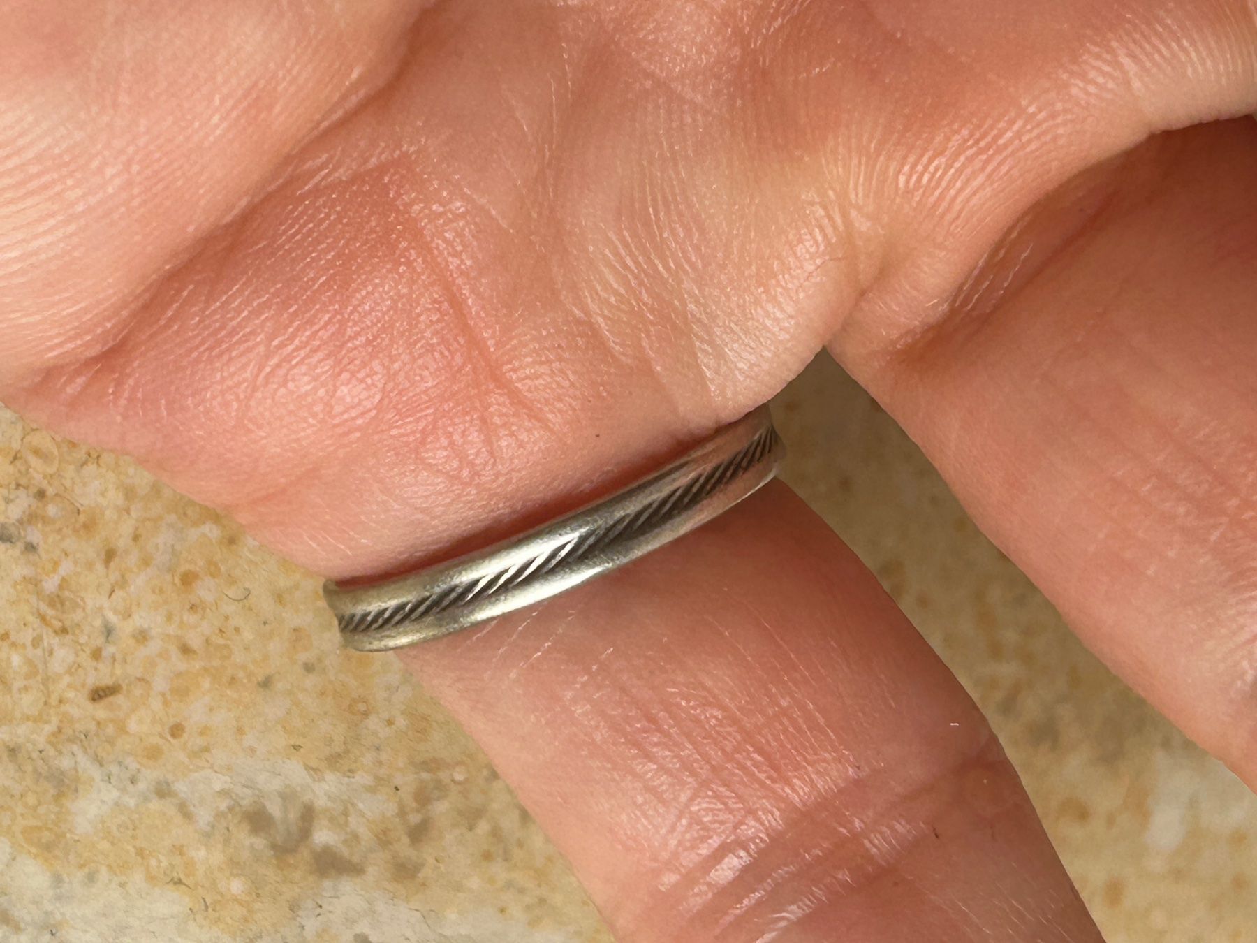 Ringe: Silberring mit schraffiertem Muster (55) – Gebraucht aus Dittingen von Bijoubelle 3
