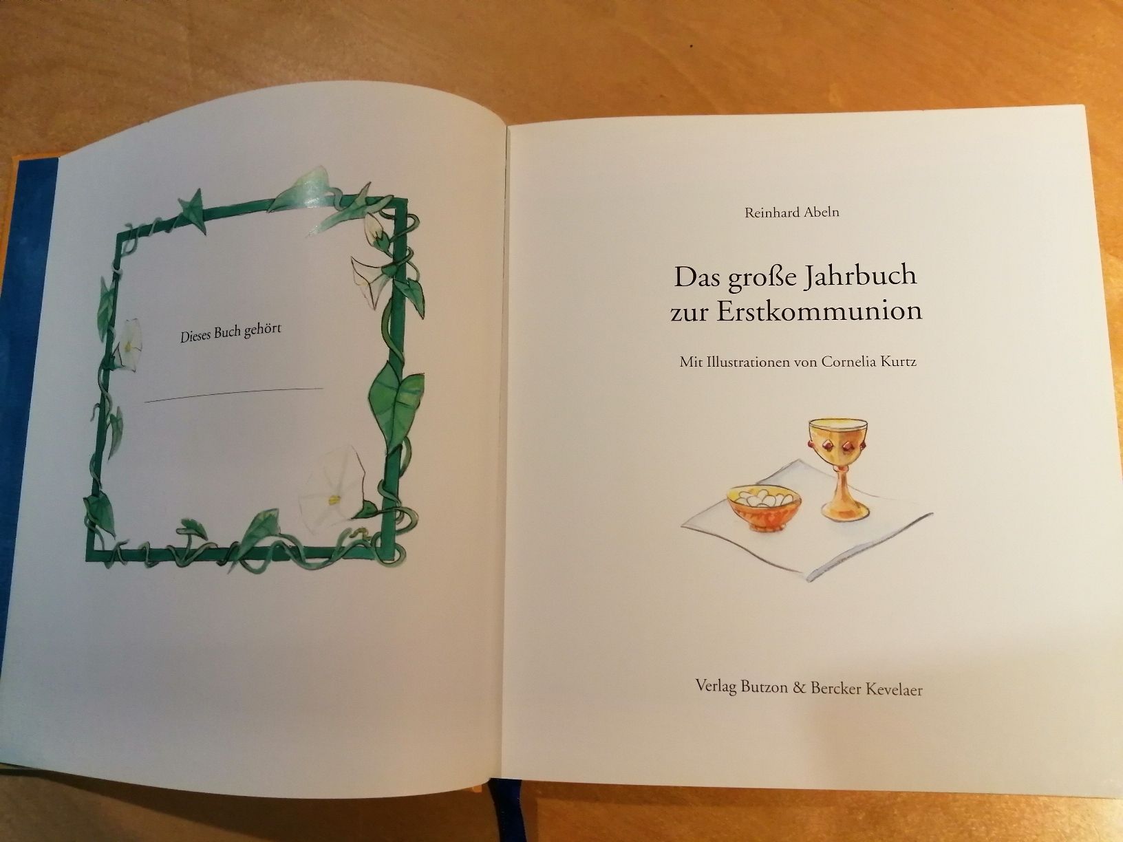 Libri: Erstkommunion - Das grosse Jahrbuch – Nuovo (secondo la descrizione) da Honau venduto da holunder3 2