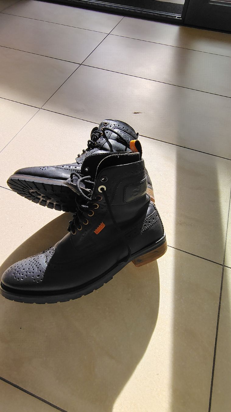 Scarpe da uomo: stivaletti Superdry – Usato da Minusio venduto da sheiker