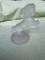 Pferdefigur aus Glas