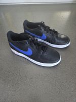 Nike Sneaker schwarz blau Grösse 40