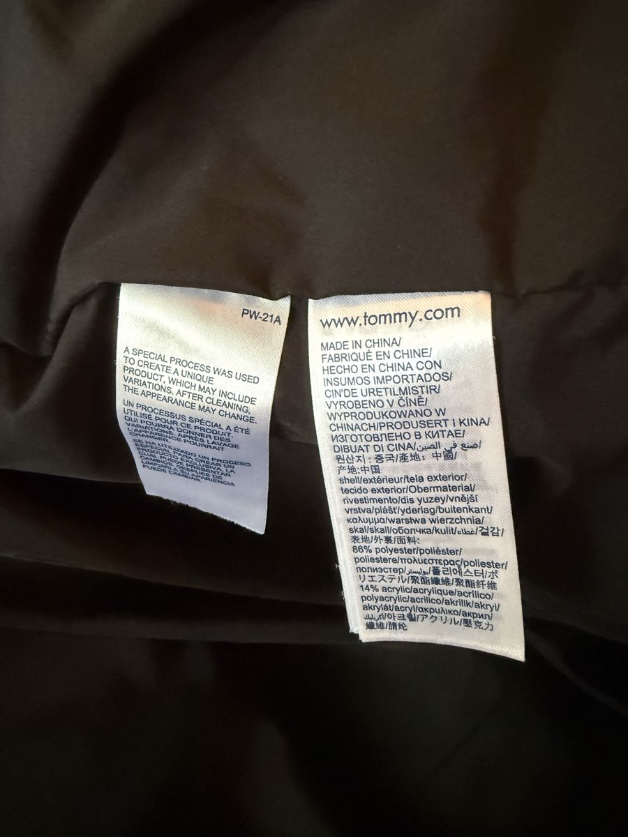 Tommy Hilfiger Vestes: Tommy Jeans Winterjacke Gr. M – D'occasion à Uzwil par Weihnachtsgnom 5