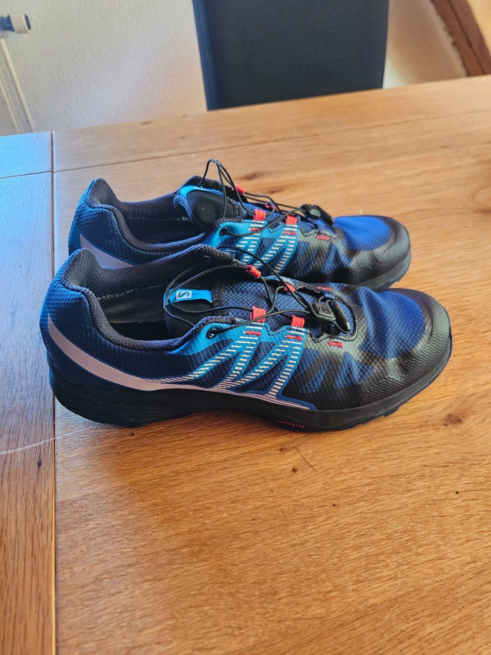 Salomon Chaussures hommes: Salomon Wanderschuhe Gr.44 2/3 – D'occasion à Kienberg par maca121 1