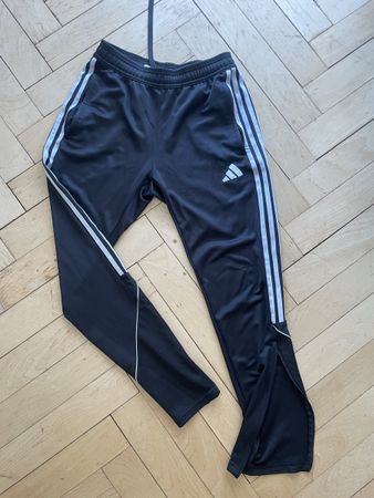Adidas Trainerhose Grösse S