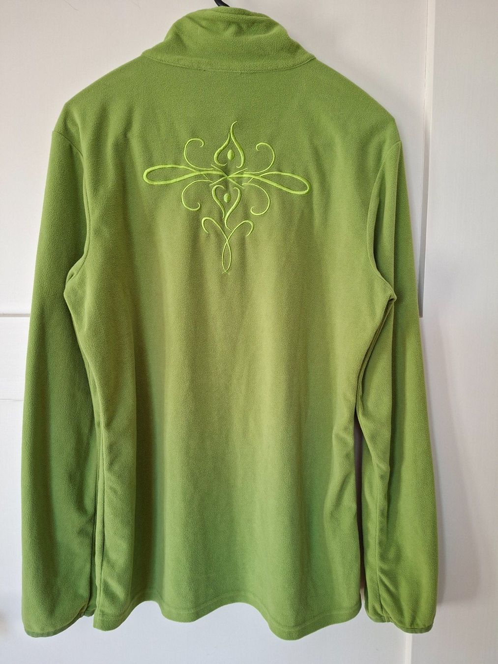 Pulls & Sweat-shirts: Fleece Pullover Damen hellgrün bestickt Grösse L neuwertig – Neuf (Voir description) à Zürich par con_2rn9 1