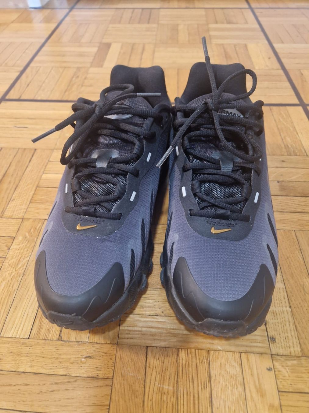 Herrenschuhe: Chaussures Nike Air Man – Gebraucht aus Morges von MGaming
