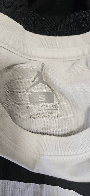 Jordan T-Shirts: Jordan AIR T-Shirt – Gebraucht aus wängi von haa_6pqc