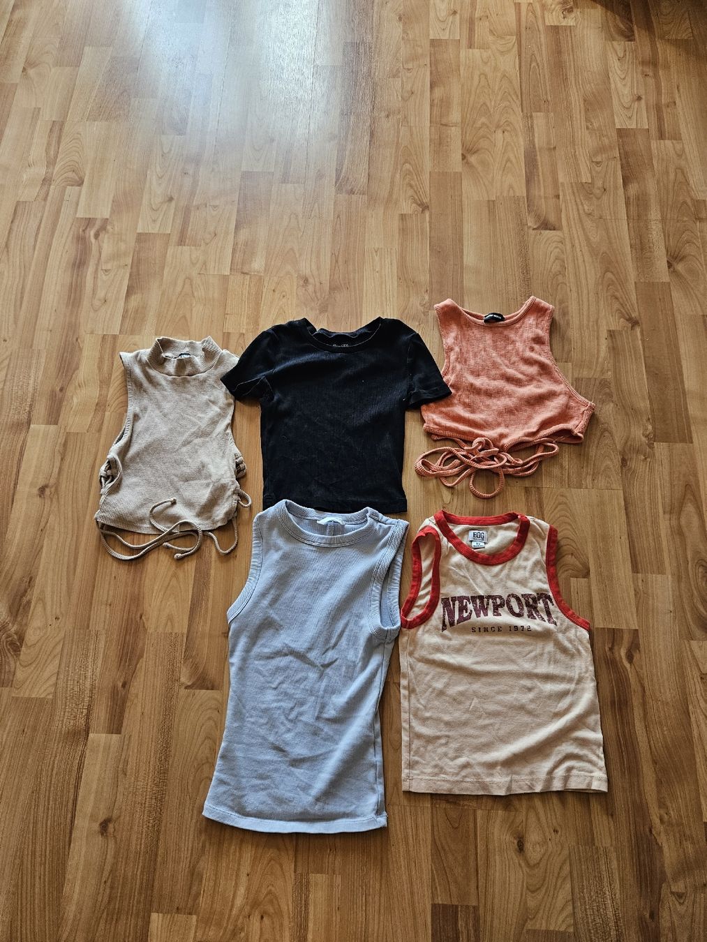 Lotti di vestiti: sommerpaket Gr .S – Usato da Niederwil AG venduto da marciag 1
