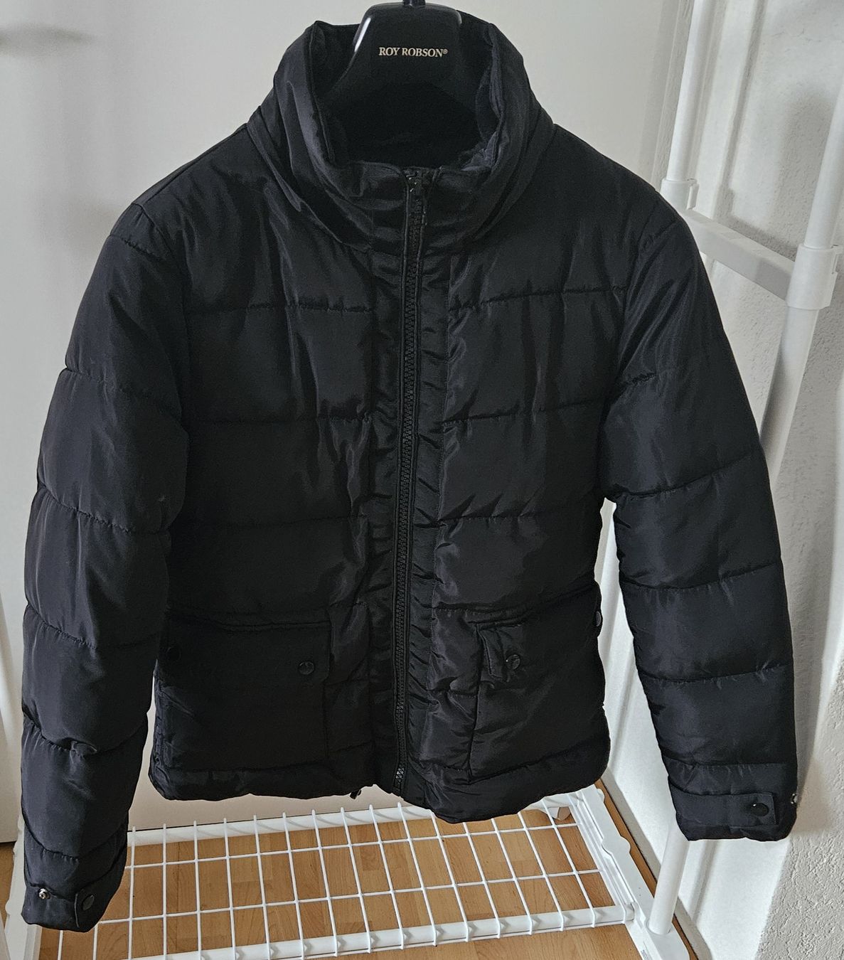 Jacken: Jacke schwarz Gr. M - Chicorée - Spendenaktion – Neu (gemäss Beschreibung) aus Unterkulm von Beljasch 2