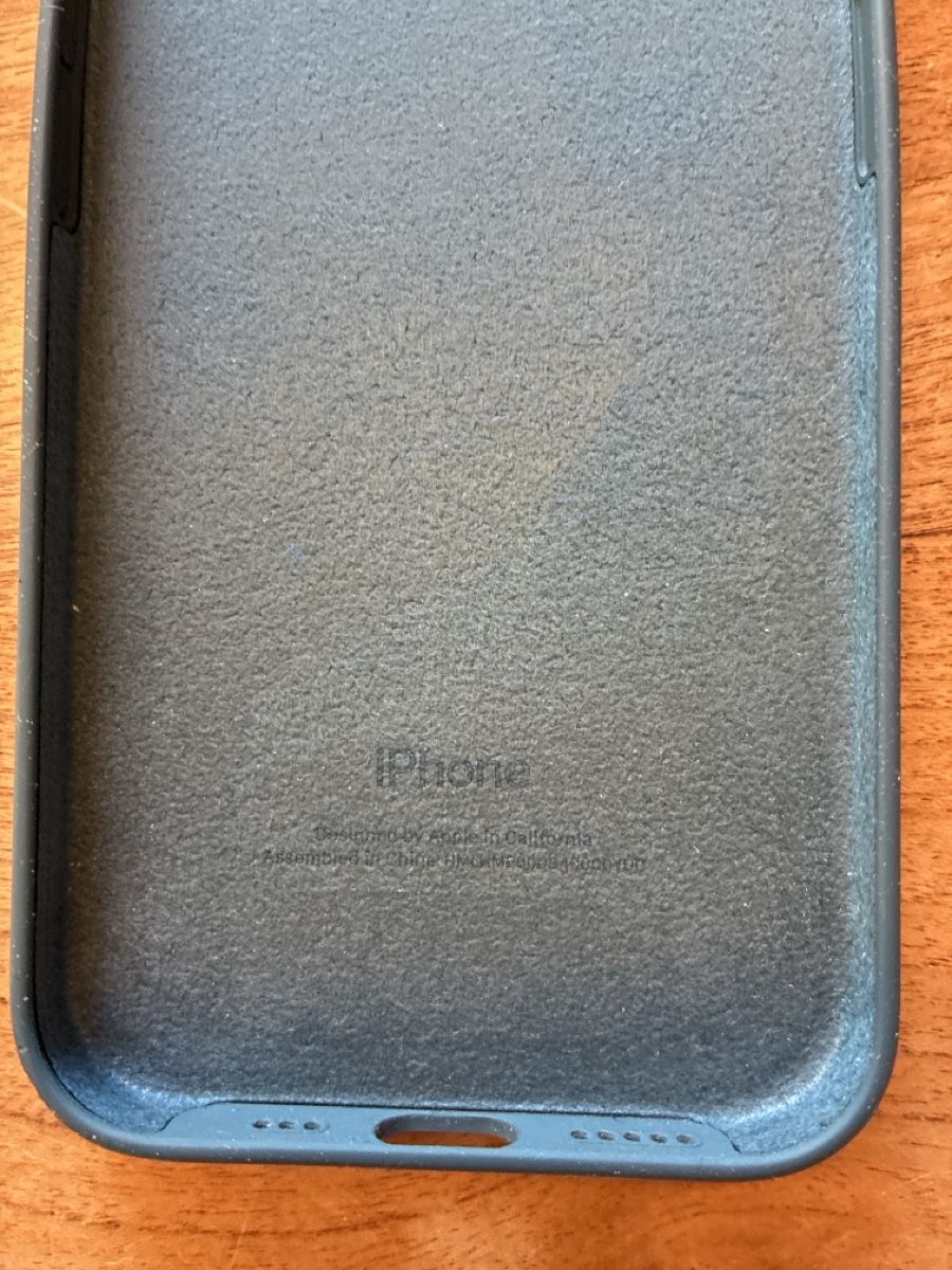Apple Covers & Schutzfolien: iPhone 16e/17e Silicone Case - Blue – Gebraucht aus Luzern von ASA_DES 1