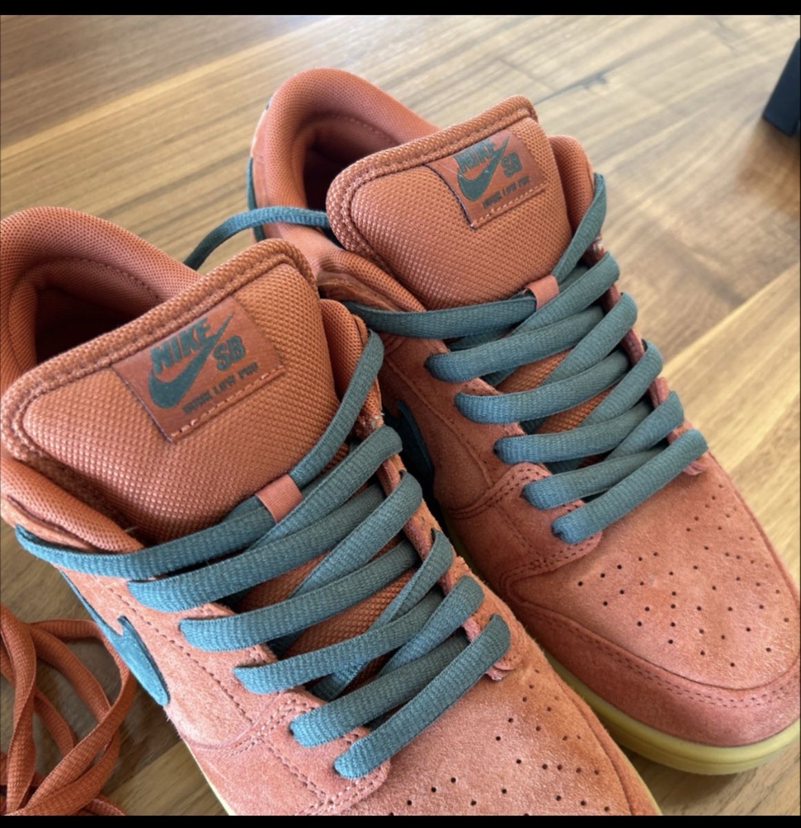 Nike Scarpe da uomo: Nike SB Dunk Low-Burnt Sunrise EU 44 – Nuovo (secondo la descrizione) da Lonay venduto da gpe_v5m8 1