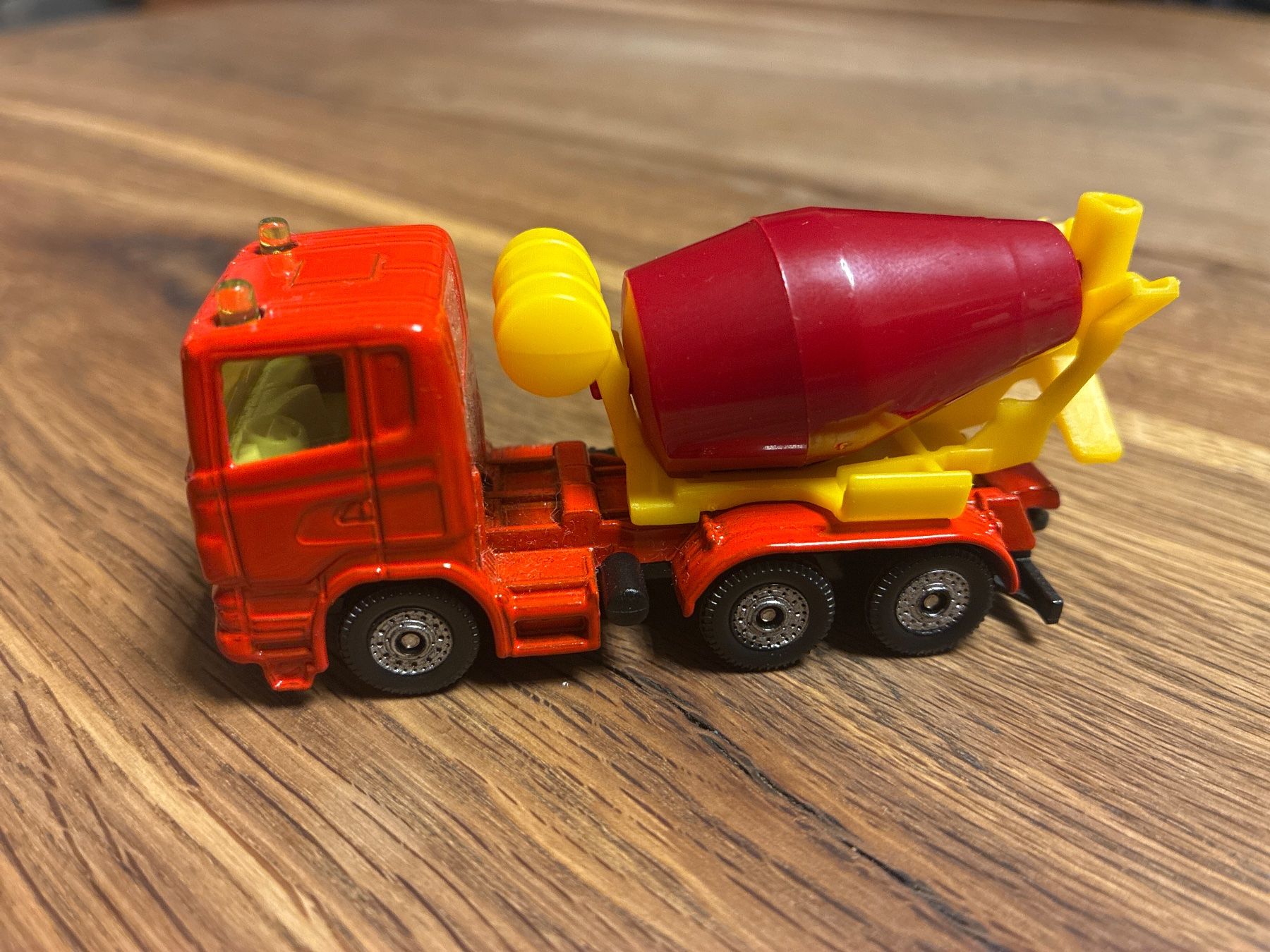 Jouets: Spielzeug Zementmischer – D'occasion à Guntershausen par Gloominati