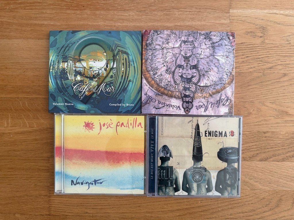 CD: 4 CD Chillout / Worldmusic – Usato da Uzwil venduto da justitia8