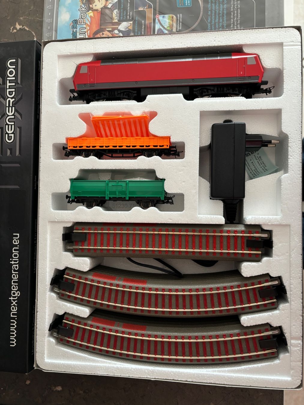 Roco Modellini di ferrovie: Roco 51400 Start-set NEXT GENERATION mit gleisen – Nuovo e nell'imballaggio originale da Hauterive NE venduto da eriamch