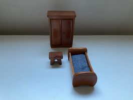 Schlafzimmer von A. Vitali (Schrank, Bett und Nachttisch)