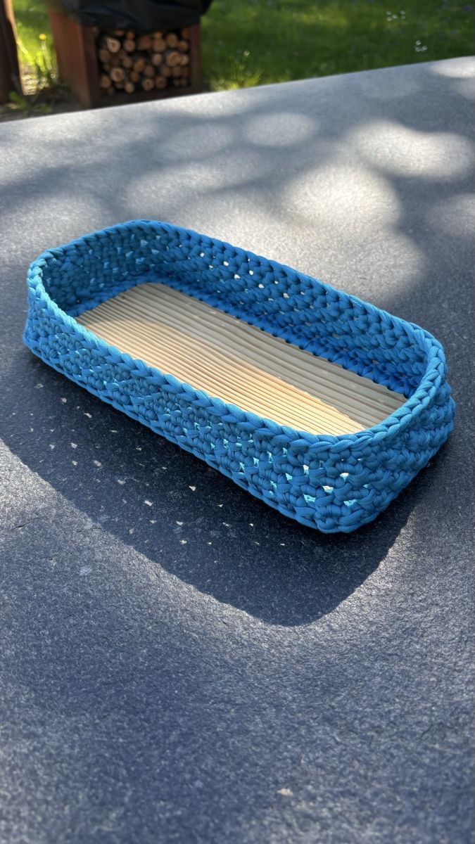 Altro per la casa: Edler Designer-Häkelkorb mit echtem Altholz-Boden – Nuovo (secondo la descrizione) da Bichwil venduto da VintaCraftStudio 4