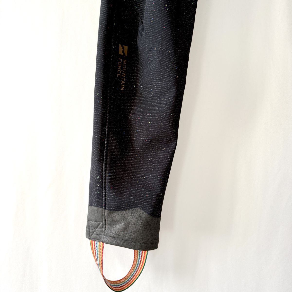 Mountain Force Pantaloni: MOUNTAIN FORCE Pants – Nuovo (secondo la descrizione) da Freienbach venduto da Avviivva_Shop 1