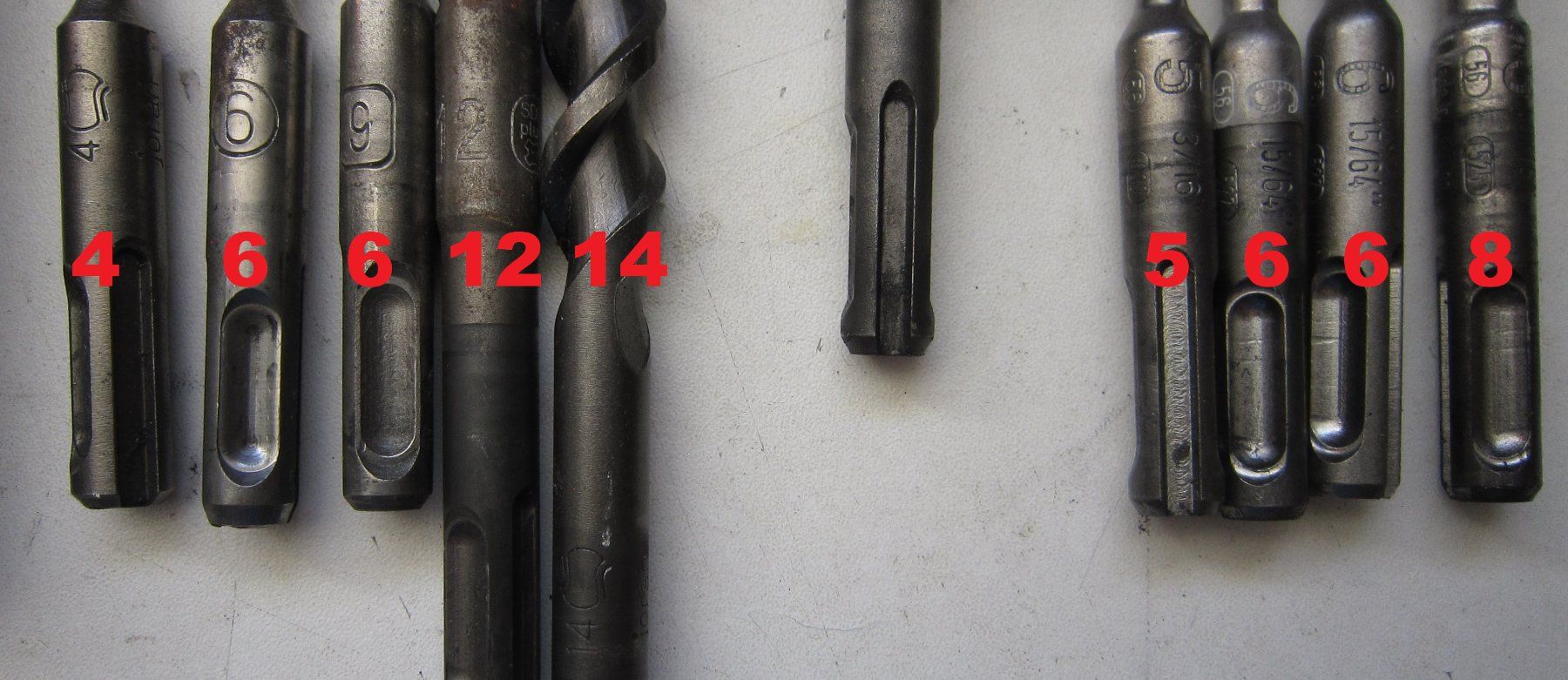 Tutti gli attrezzi: SDS-Plus Werkzeuge 2 Set und Bohrfutter – Usato da Reiden venduto da TickTackFlicker 6