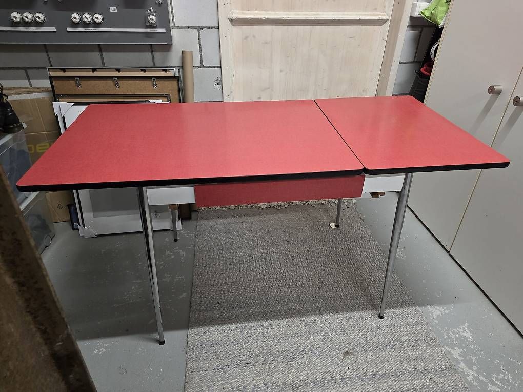 Tavoli: Kelco Tisch mid century – Usato da Grosshöchstetten venduto da kids04 2