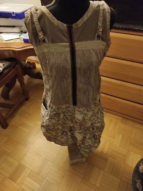Robes: Robe mi longue – D'occasion à La Chaux-de-Fonds par atipik